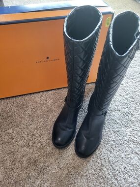 Arturo Chiang Quilted Knee High Leather Boots Black